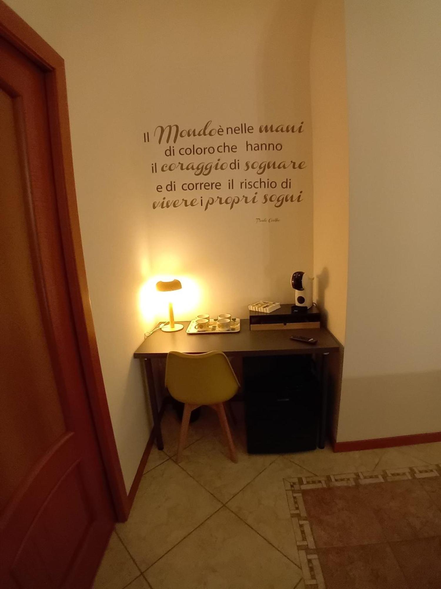 מלון נאפולי Reginella House מראה חיצוני תמונה