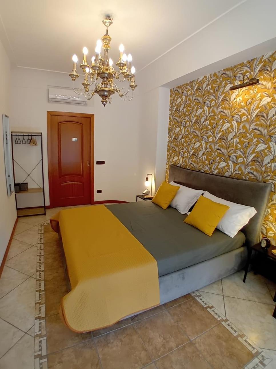 מלון נאפולי Reginella House מראה חיצוני תמונה